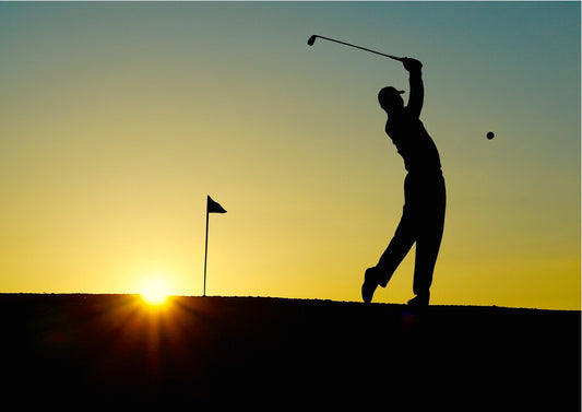 Wie man mit Golf beginnt, ohne ein Vermögen auszugeben: Ein Leitfaden für Anfänger